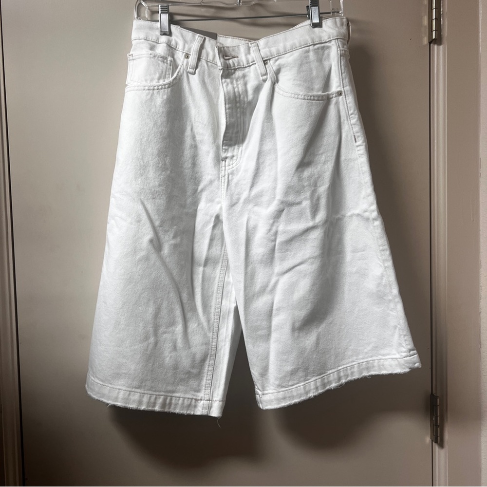 Anthropologie Hudson Skylar High-Rise Dropped Long Denim Short in White. - Picture 6 of 6